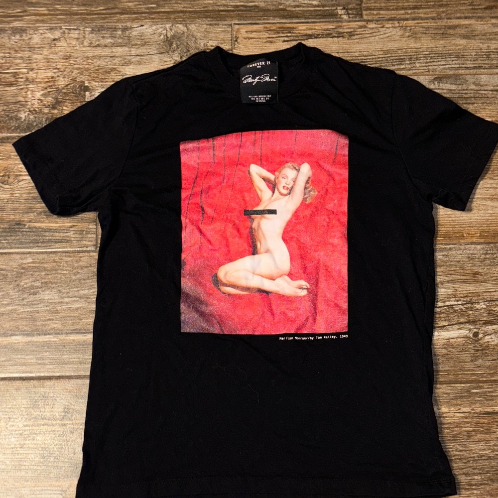Marilyn Monroe Line by Forever 21 Men’s Black T-Shirt Size Small